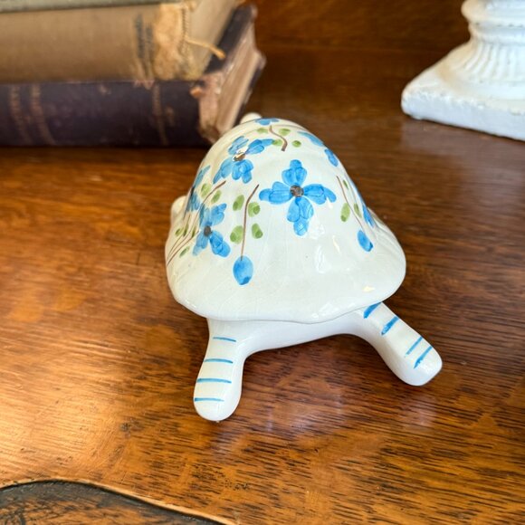 Vintage 2-piece Turtle Soap/Trinket dish made in Portugal - Picture 6 of 13